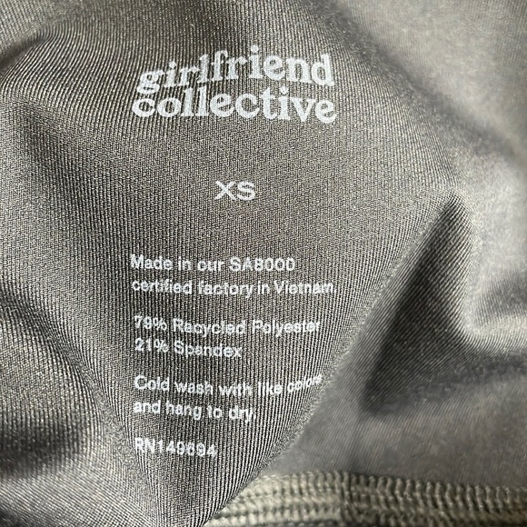 NEW!! Girlfriend Collective High Waist Bike Shorts in black, XS - Picture 5 of 8